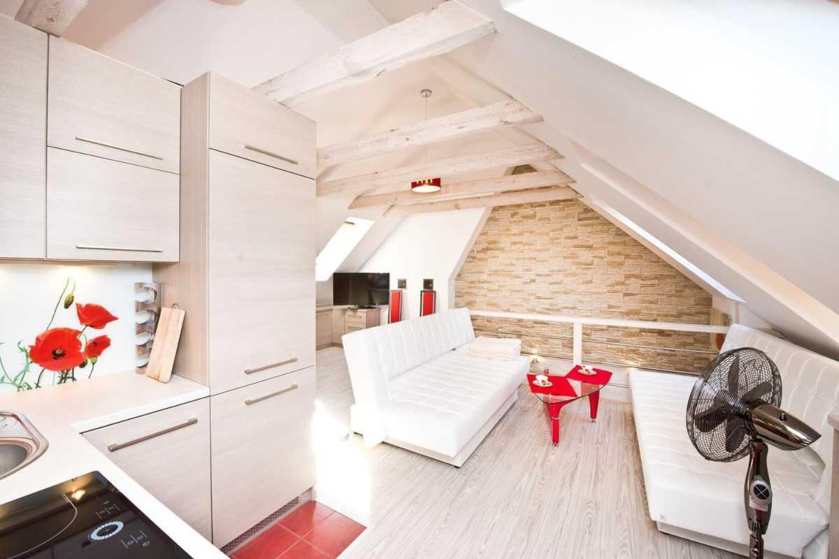 Dwupoziomowy Stylowy Apartament Przy Centrum Gdyni, Niedaleko Morza Gdynia Bagian luar foto